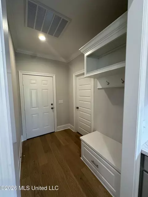 Entry Way - 412 Maple Cv, Madison, MS 39110 photo 2 of 3