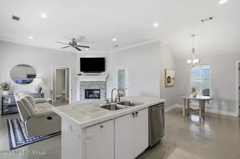 Other - 1402 Victoria Ln, Brandon, MS 39042 photo 6 of 15