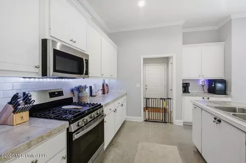 Other - 1402 Victoria Ln, Brandon, MS 39042 photo 7 of 15