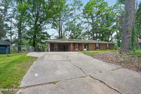 Exterior - 185 Monaco Ct, Jackson, MS 39204 photo 2 of 4