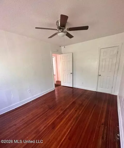 4328 Whitehall Ave, Jackson, MS 39209 photo 6