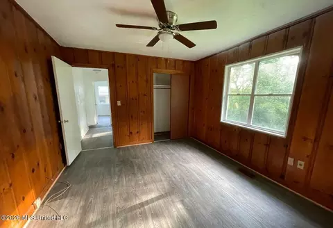 1922 Shamrock Dr, Jackson, MS 39204 photo 5