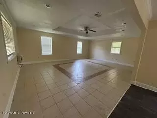 Living - 4897 Alcorn Rd, Lorman, MS 39096 photo 1 of 4