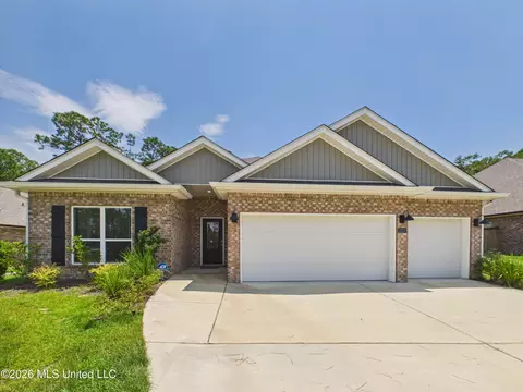 11713 Wakeland Ct, Ocean Springs, MS 39564