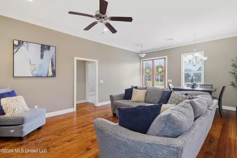 Entry Way - 240 Falls Xing, Madison, MS 39110 photo 3 of 4