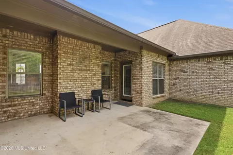 Exterior - 240 Falls Xing, Madison, MS 39110 photo 5 of 7