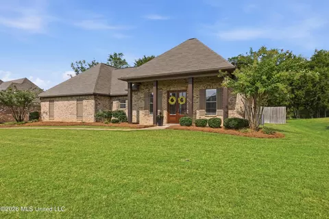 Exterior - 240 Falls Xing, Madison, MS 39110 photo 2 of 7