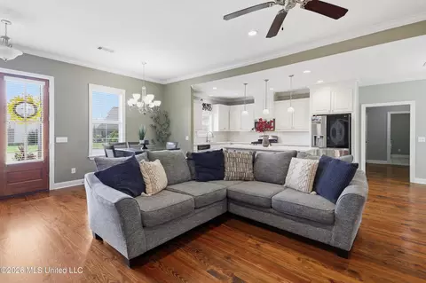 Entry Way - 240 Falls Xing, Madison, MS 39110 photo 2 of 4