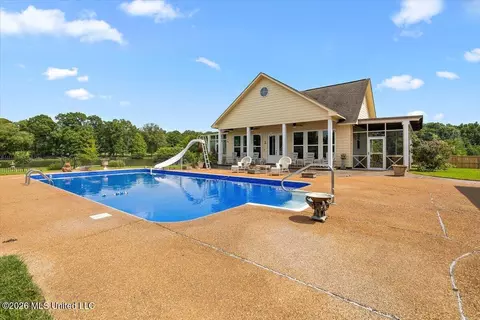 Exterior - 219 Sunset Cir, Madison, MS 39110 photo 9 of 17