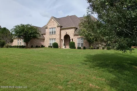 Exterior - 219 Sunset Cir, Madison, MS 39110 photo 3 of 17