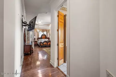 Entry Way - 219 Sunset Cir, Madison, MS 39110 photo 2 of 4