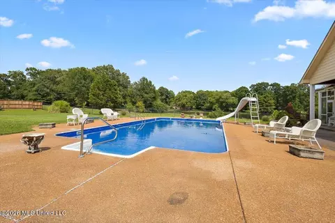 Exterior - 219 Sunset Cir, Madison, MS 39110 photo 8 of 17