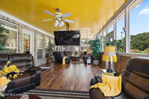 Exterior - 219 Sunset Cir, Madison, MS 39110 photo 6 of 17