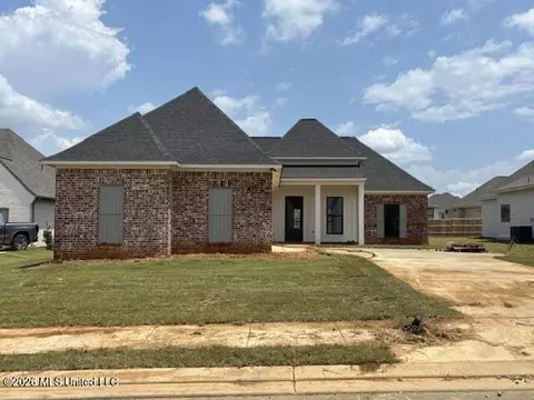 420 Aurora Cir, Canton, MS 39046 photo 2