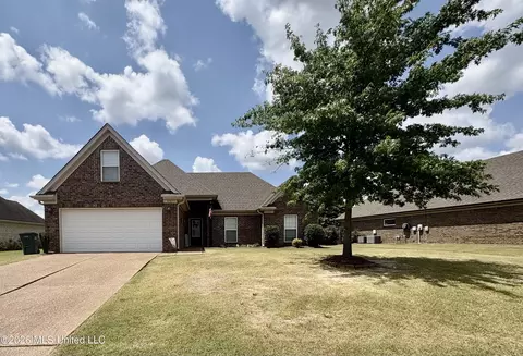 4161 Bramble Crest Dr, Southaven, MS 38672