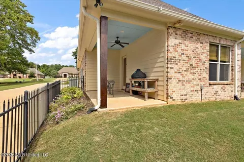 Exterior - 612 Prosperity Pl, Brandon, MS 39042 photo 7 of 12