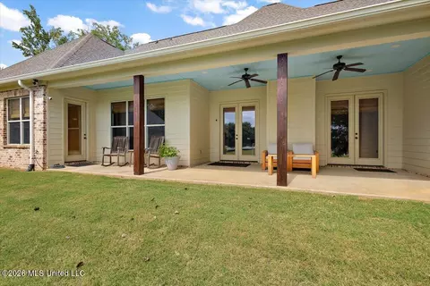 Exterior - 612 Prosperity Pl, Brandon, MS 39042 photo 6 of 12