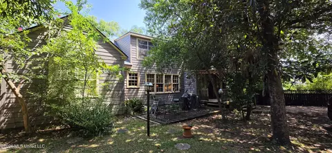 Exterior - 1055 Manship St, Jackson, MS 39202 photo 2 of 3