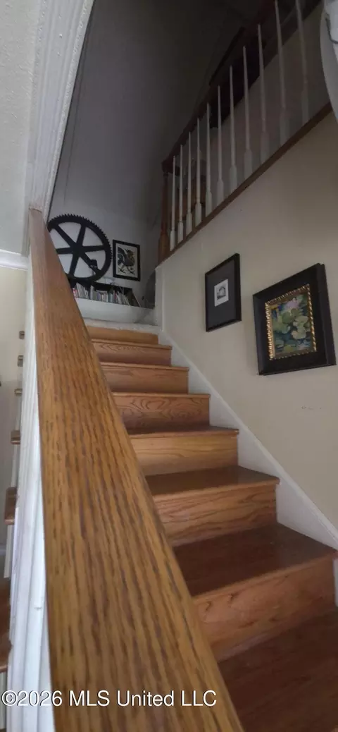 Entry Way - 1055 Manship St, Jackson, MS 39202 photo 1 of 1