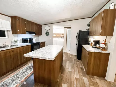 284 Red Allen Rd, Brandon, MS 39042 photo 3