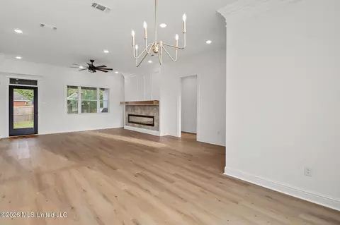 Living - 620 Old Savannah Dr, Long Beach, MS 39560 photo 2 of 4