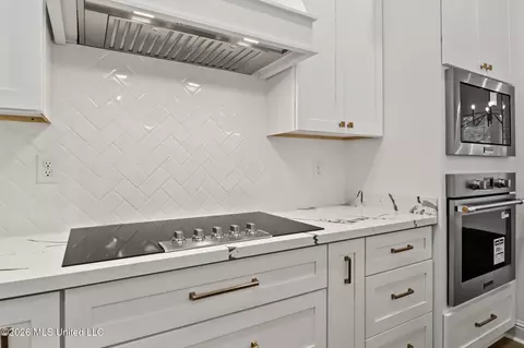 Kitchen - 620 Old Savannah Dr, Long Beach, MS 39560 photo 3 of 3