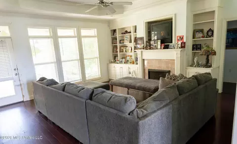 Living - 2004 Brookstone Pl, Brandon, MS 39042 photo 1 of 1