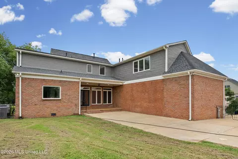 Exterior - 1890 Green Village Dr, Hernando, MS 38632 photo 6 of 8