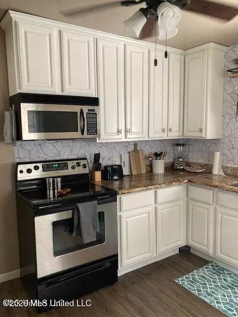 Kitchen - 1159 E Old Pass Rd, Long Beach, MS 39560 photo 2 of 2