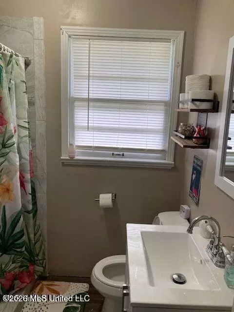 Bath - 1159 E Old Pass Rd, Long Beach, MS 39560 photo 1 of 1