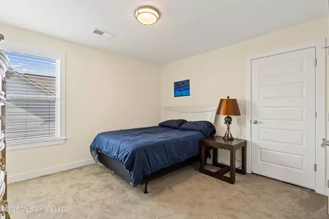 Bedroom - 6763 W Sunrise Loop, Olive Branch, MS 38654 photo 6 of 6