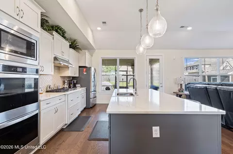 Kitchen - 6763 W Sunrise Loop, Olive Branch, MS 38654 photo 1 of 3