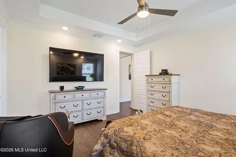 Bedroom - 6763 W Sunrise Loop, Olive Branch, MS 38654 photo 4 of 6