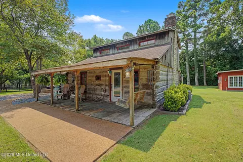 Exterior - 8911 W Commerce St, Hernando, MS 38632 photo 18 of 31