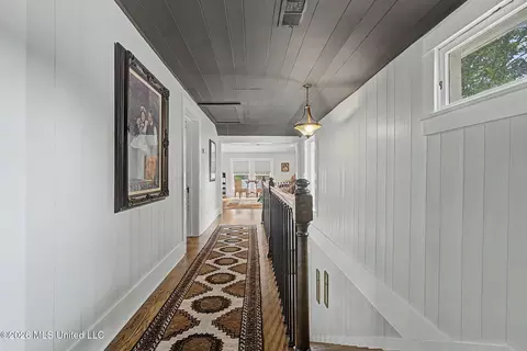 Entry Way - 8911 W Commerce St, Hernando, MS 38632 photo 3 of 8