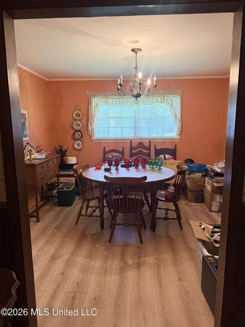 Dining - 513 Charles St, Brookhaven, MS 39601 photo 1 of 2