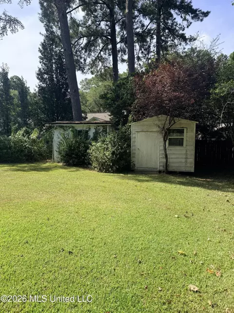 Exterior - 513 Charles St, Brookhaven, MS 39601 photo 5 of 5