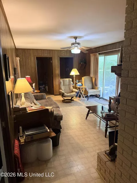 Other - 513 Charles St, Brookhaven, MS 39601 photo 5 of 10