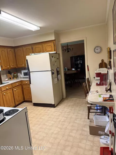 Kitchen - 513 Charles St, Brookhaven, MS 39601 photo 3 of 3