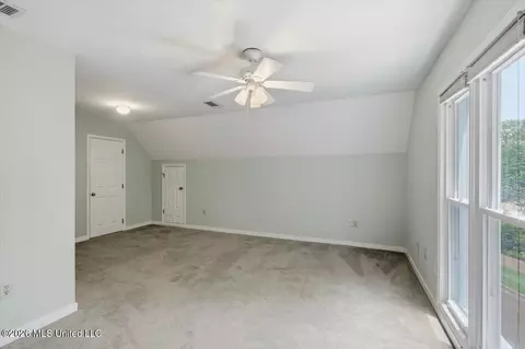 Bedroom - 15 S Crownpointe Dr, Jackson, MS 39211 photo 5 of 5