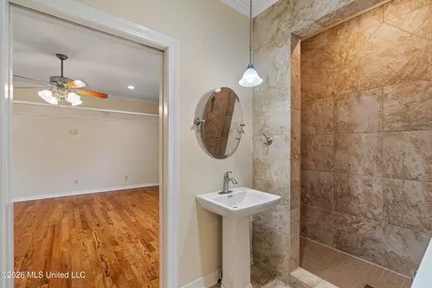 Bath - 7912 Us 98 # -A, Summit, MS 39666 photo 3 of 5