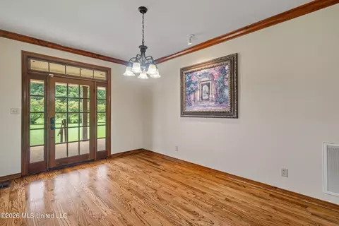 Dining - 7912 Us 98 # -A, Summit, MS 39666 photo 1 of 2