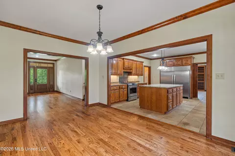 Dining - 7912 Us 98 # -A, Summit, MS 39666 photo 2 of 2