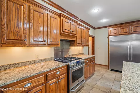 Kitchen - 7912 Us 98 # -A, Summit, MS 39666 photo 2 of 6