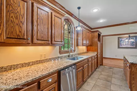 Kitchen - 7912 Us 98 # -A, Summit, MS 39666 photo 4 of 6