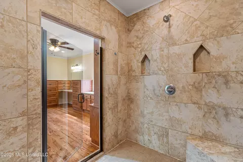 Bath - 7912 Us 98 # -A, Summit, MS 39666 photo 1 of 5