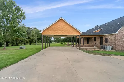 Exterior - 7912 Us 98 # -A, Summit, MS 39666 photo 10 of 17
