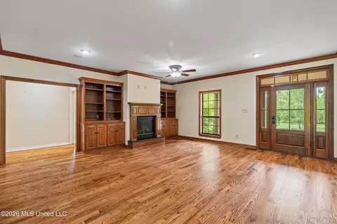 Living - 7912 Us 98 # -A, Summit, MS 39666 photo 2 of 9