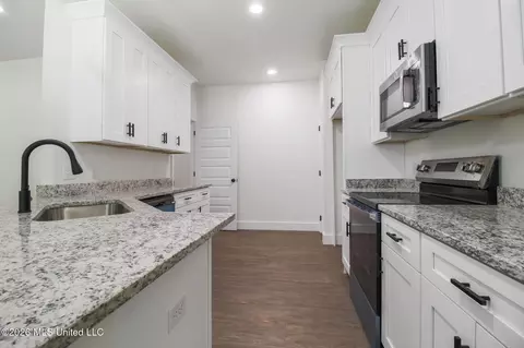 Kitchen - 19545 Wallace Way, Saucier, MS 39574 photo 1 of 1