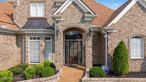 Exterior - 3169 Bridge Moore Dr, Nesbit, MS 38651 photo 2 of 10